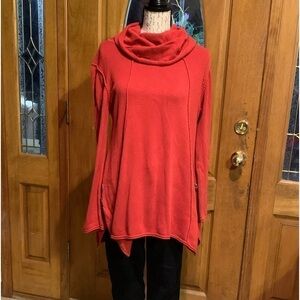 Willow sweater size medium EUC